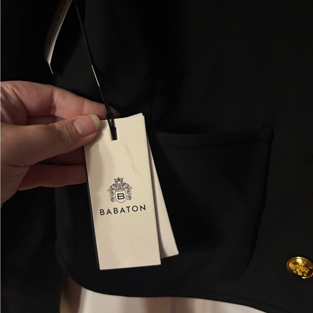 NWT Aritzia Babaton (Re)ssential New Index Blazer Black Gold Crest Buttons Med - Picture 10 of 10